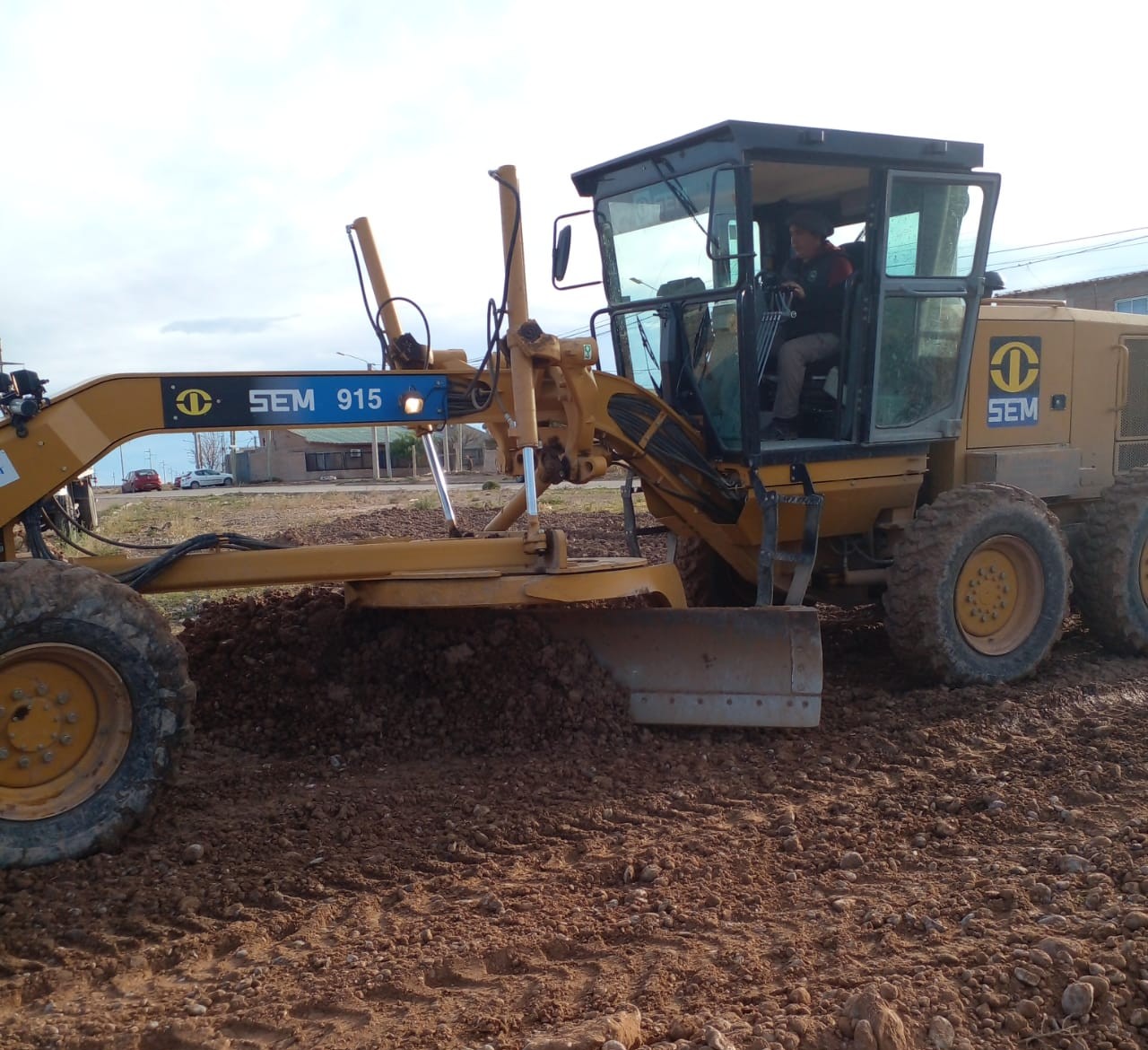 Imagen de MANTENIMIENTO EN CALLES DE RIPIO EN BARRIOS DE LA CIUDAD