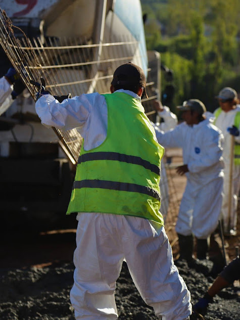 Imagen de BAJADA NUEVA ESPAÑA: HOY ESTÁN DESMOLDANDO EL HORMIGONADO DEL VIERNES