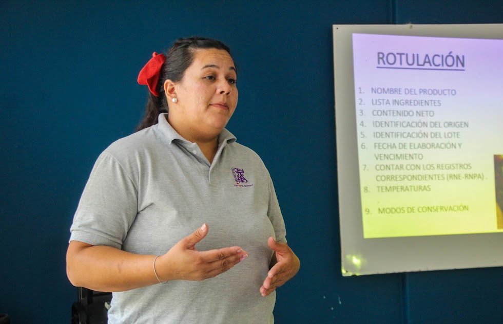 Imagen de CAPACITACIÓN EN MANIPULACIÓN DE ALIMENTOS 